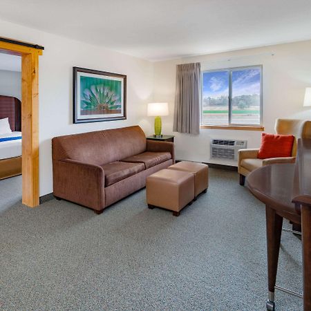 Travelodge By Wyndham Lovell Bighorns Extérieur photo