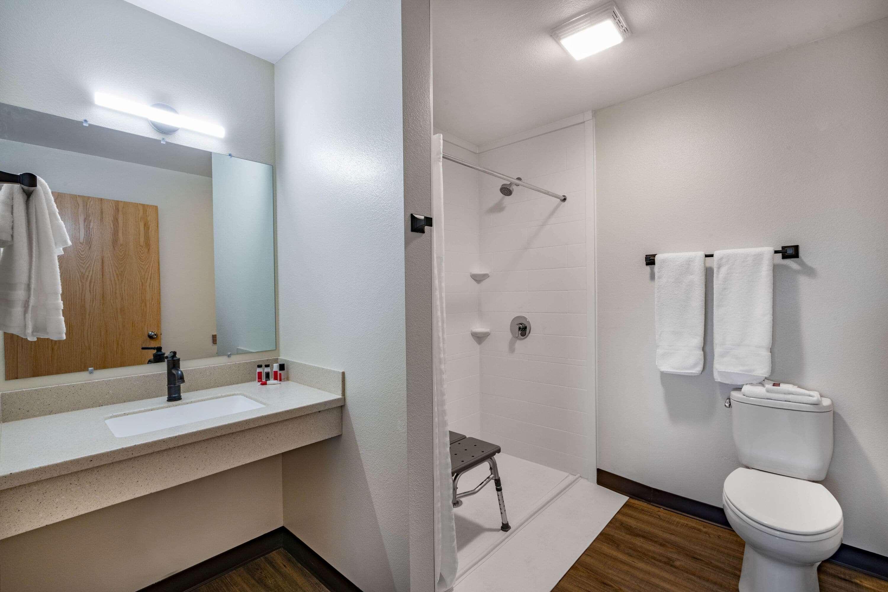 Travelodge By Wyndham Lovell Bighorns Extérieur photo