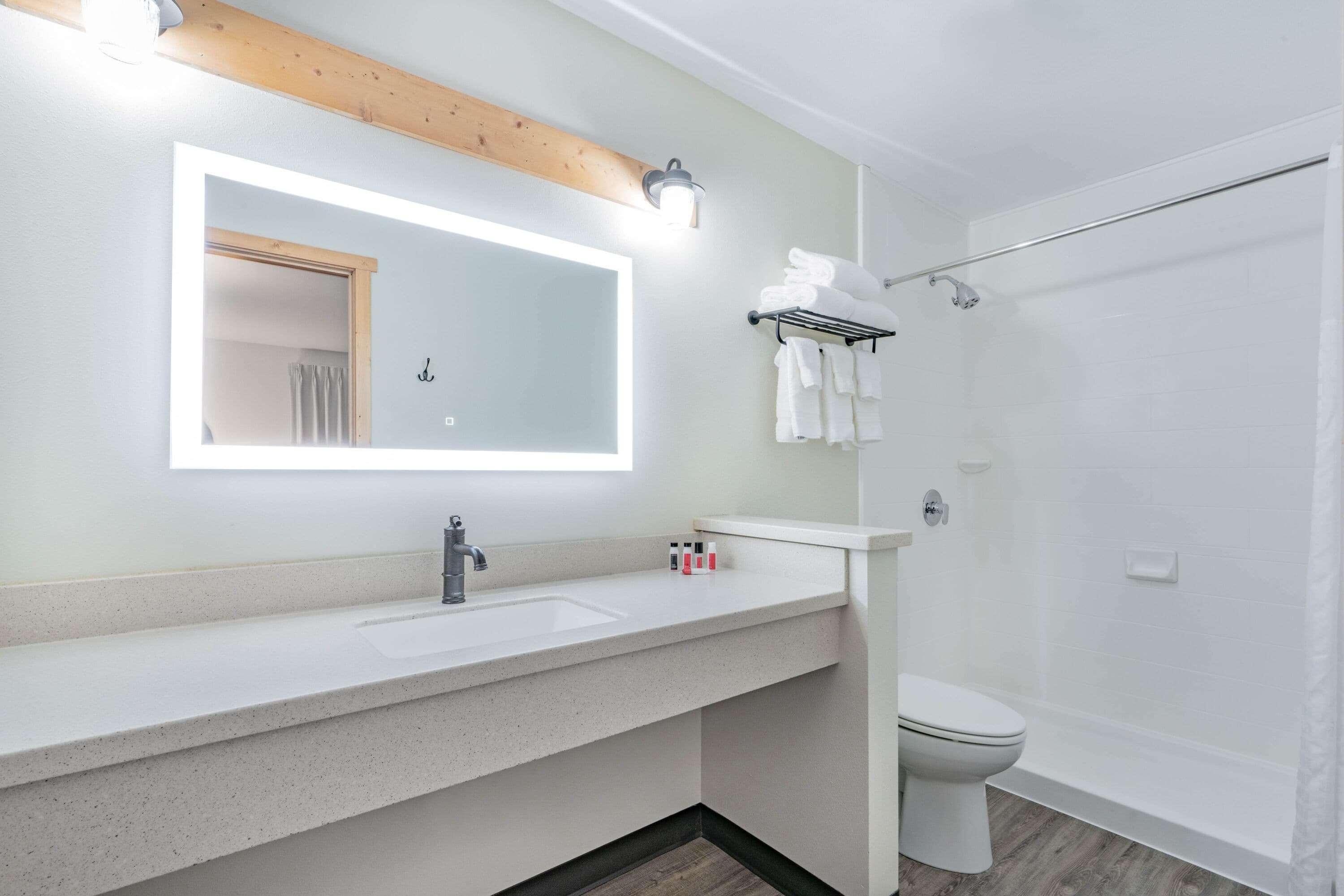 Travelodge By Wyndham Lovell Bighorns Extérieur photo